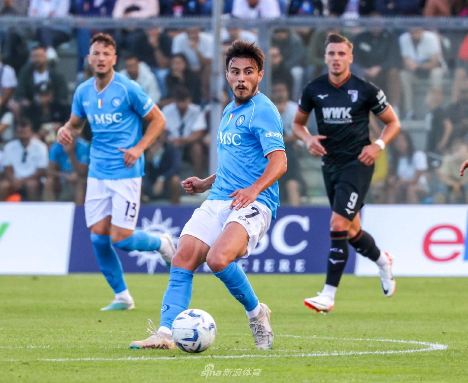 利物浦终于 利物浦终于