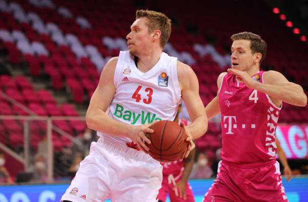 因为他们初 因为他们初